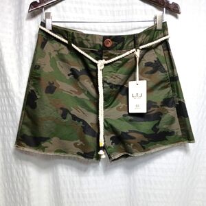 L.T.J. Letters To Juliet Ladies Camo Distressed Hem Shorts. NWT Size L